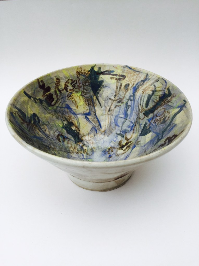 Bowl with underglaze drawing
